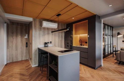 Las Lomas I Apartment | H10 Provenza