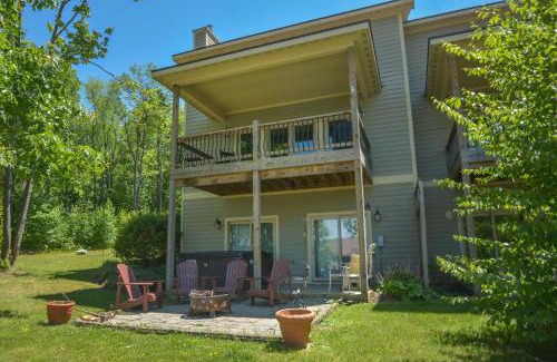 Thayerville House | Serenity Summit Five-Bedroom Holiday Home