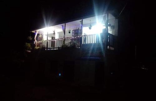 Arusha Bed & Breakfast | Jungle lodge