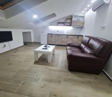 Inija Apartment | Stan na dan