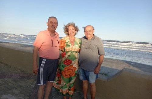 Mongagua House | Pousada pé na areia em Mongaguá
