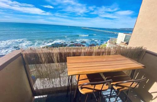 Ocean Beach Apartment | Lovely Oceanfront 1 Bdrm. Large Balcony (pacifico)
