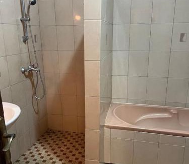 Lome Apartment | Appt (Togo2000)
