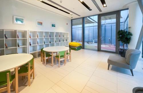 Downtown Dubai Apartment | Spacious Burj & Fountain View Apartment 159BLVP-1