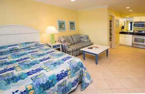 Atlantic Beach Apartment | Island Inn of Atlantic Beach - Queen Efficiency Unit 401