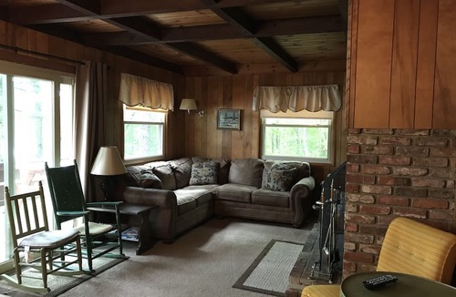 Conway Ski Chalet | Waterfront Chalet with private beach in the White Mountains of New Hampshire.