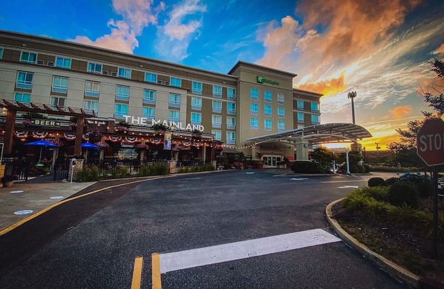 Holiday Inn Manahawkin/Long Beach Island, an Ihg Hotel
