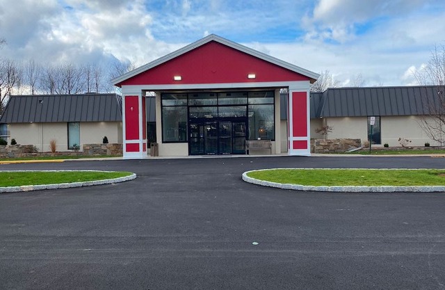 Ramada by Wyndham Windsor Locks