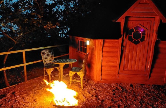 Oak Lodge Retreat 