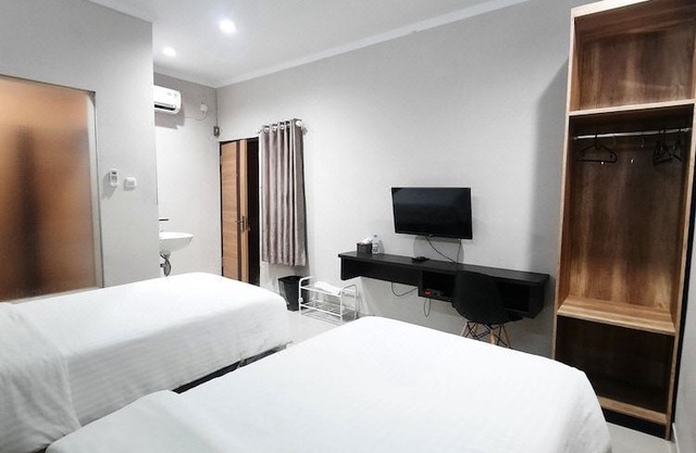 Rahat Icon Hotel