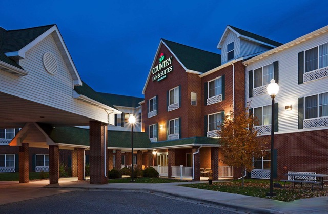 Country Inn & Suites by Radisson, Duluth North, MN