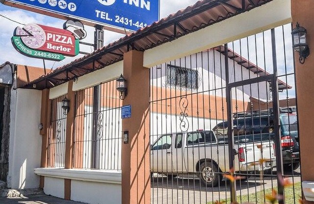 Berlor Airport Inn