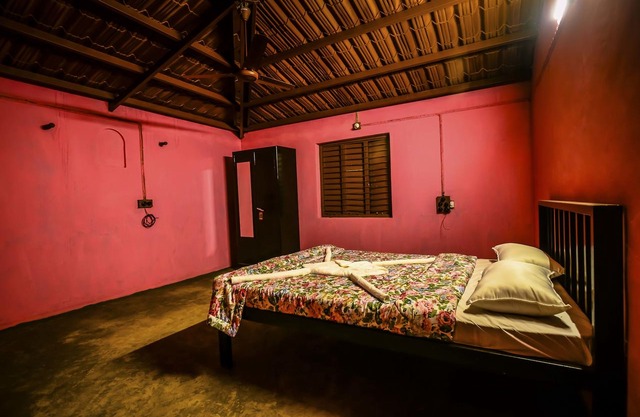 Cozy Basic Room in A Picturesque Wada 3