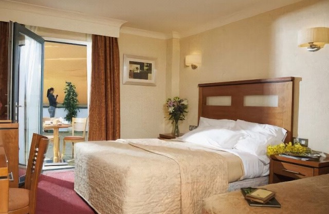 Tara Hotel