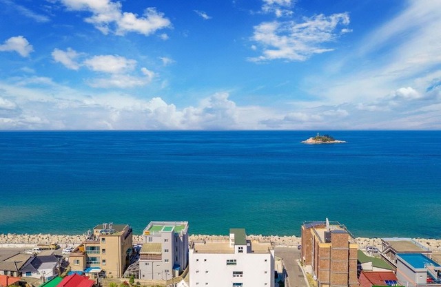 Sokcho Stage.R Pension