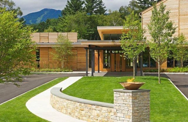 Topnotch Resort