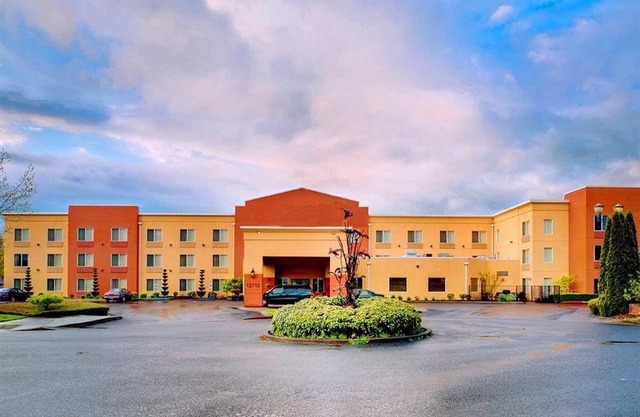 DoubleTree by Hilton Vancouver