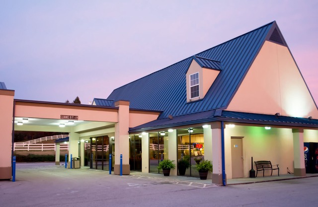 Days Inn by Wyndham Owensboro