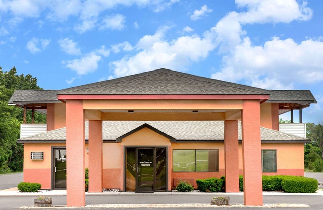 Days Inn by Wyndham Kingdom City