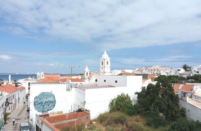 B14 - Heart of Old Town by DreamAlgarve