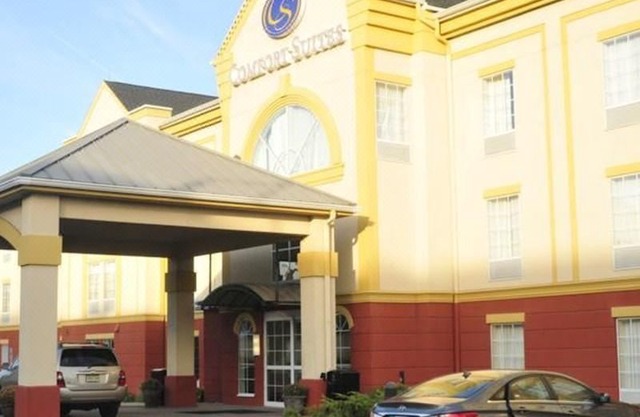 Comfort Suites Newark - Harrison