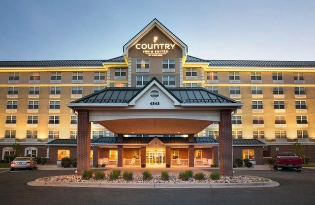Country Inn & Suites by Radisson, Greeley, CO