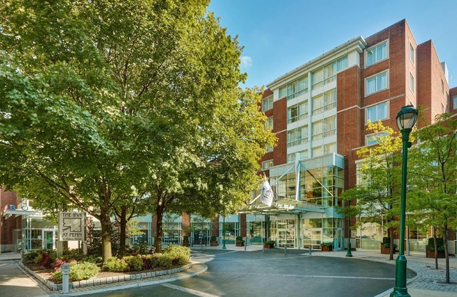 The Inn at Penn, A Hilton Hotel