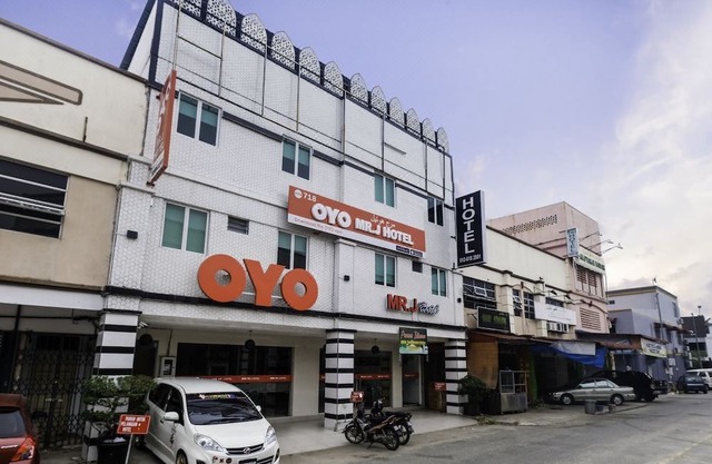 OYO 718 MR J Hotel Wakaf Che Yeh 1