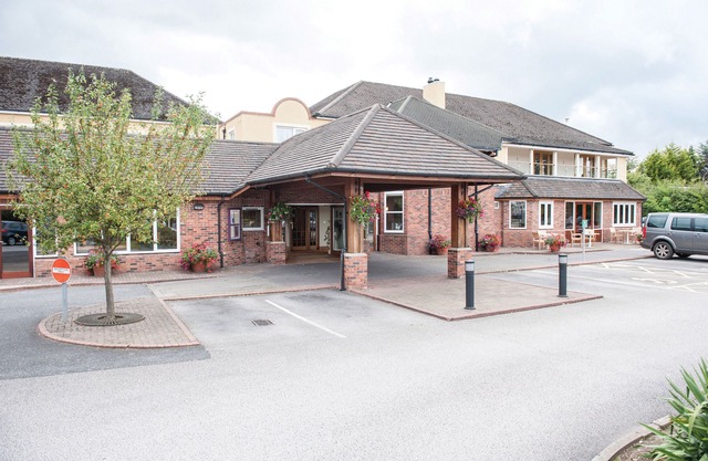 Cottons Hotel & Spa