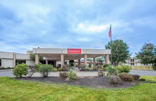 Ramada by Wyndham Louisville North