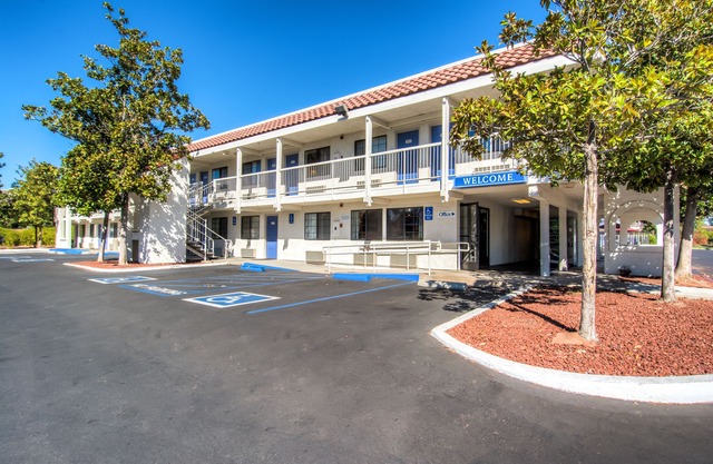 Motel 6-Redding, CA - South