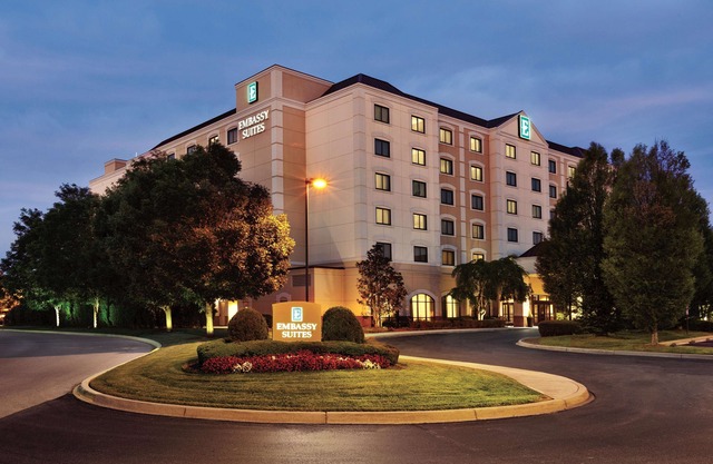 Embassy Suites by Hilton Louisville East