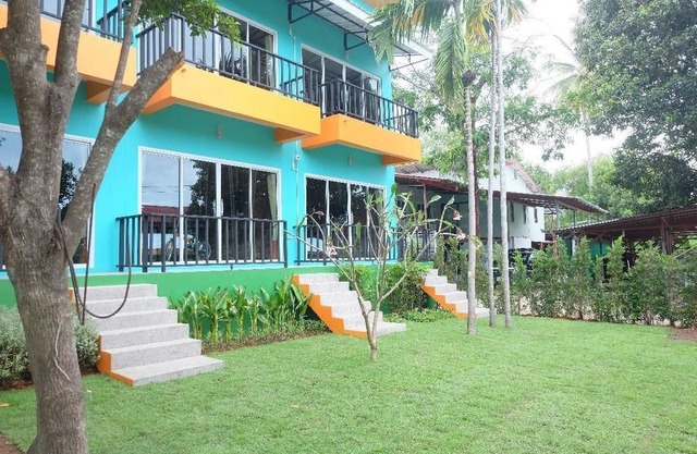 Poshtel 