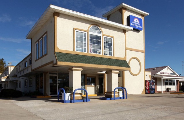 Americas Best Value Inn Macomb