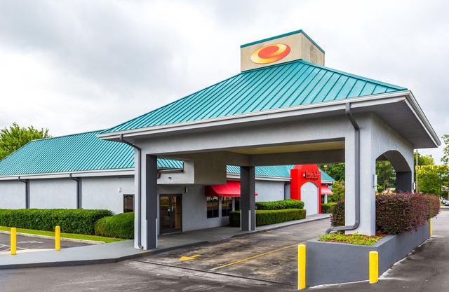 Econo Lodge - Oxmoor