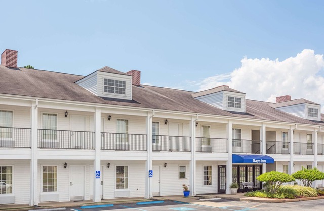 Days Inn by Wyndham Americus