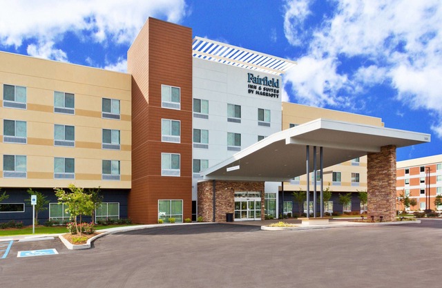 Fairfield Inn & Suites by Marriott Birmingham Colonnade