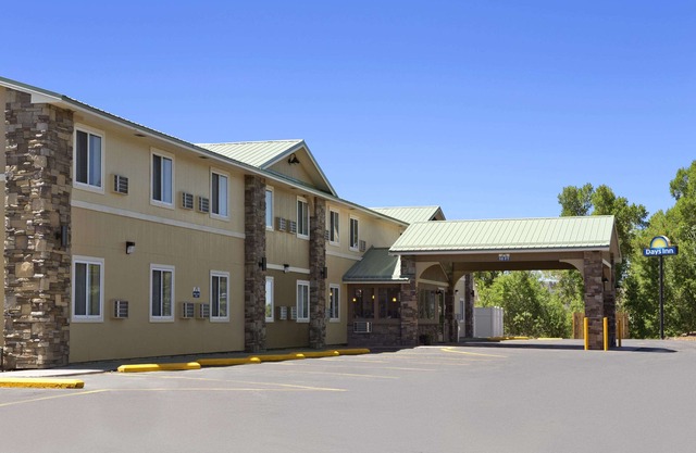 Days Inn & Suites by Wyndham Gunnison
