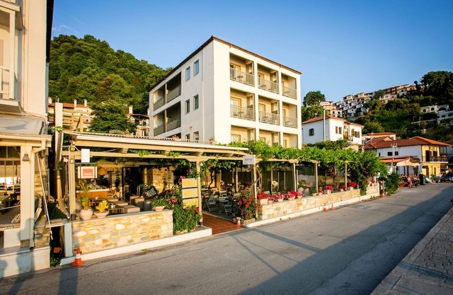 Kenta Beach Hotel