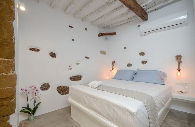 Venetian Suites