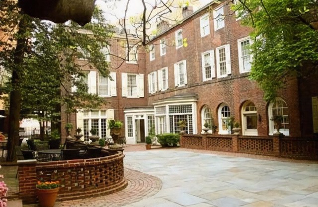 Morris House Hotel