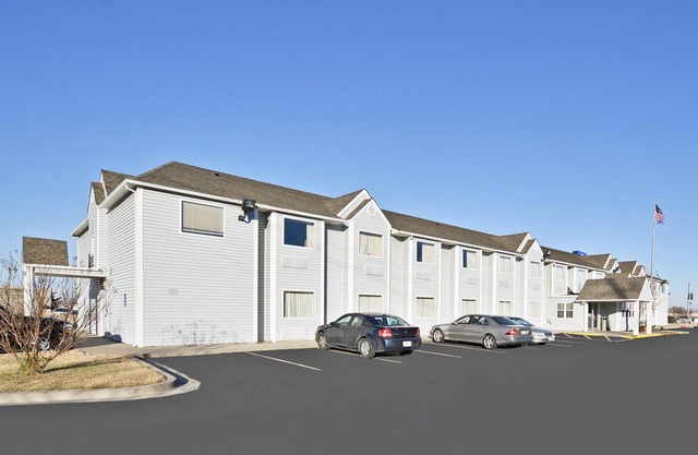 Americas Best Value Inn and Suites Ada