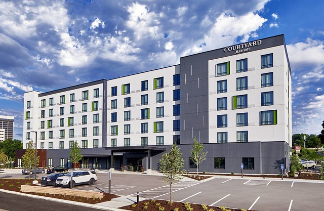 Courtyard by Marriott Minneapolis West