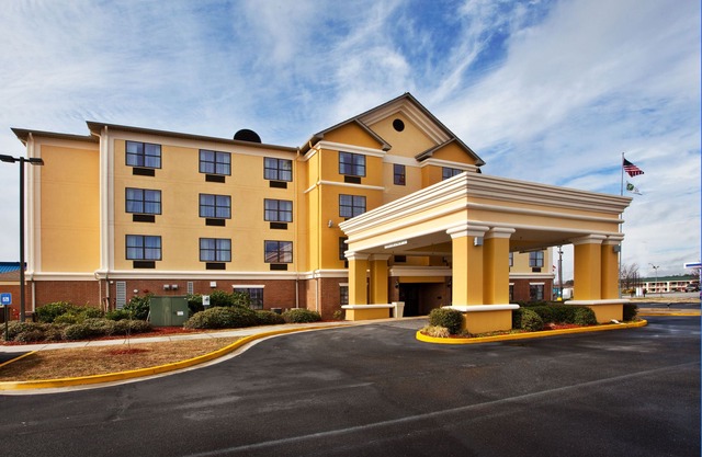 Holiday Inn Express Hotel & Suites Byron, an Ihg Hotel
