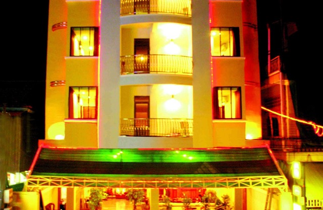 Star Wood Inn