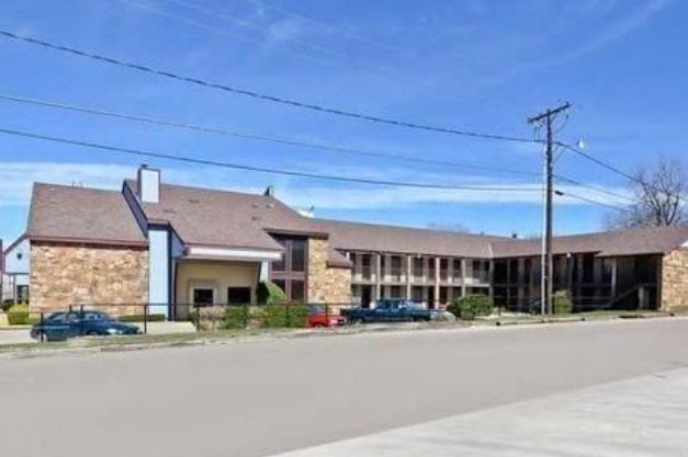 Raintree Inn