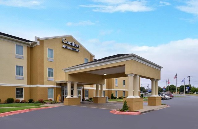 Comfort Inn & Suites Bryant - Benton