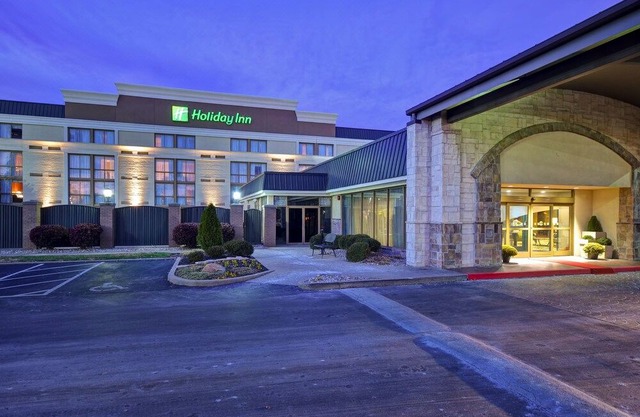 Holiday Inn Ihg Hotel 
