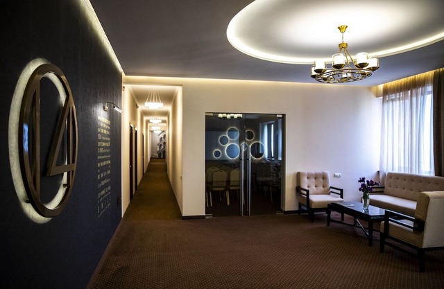 14 Floor Hotel