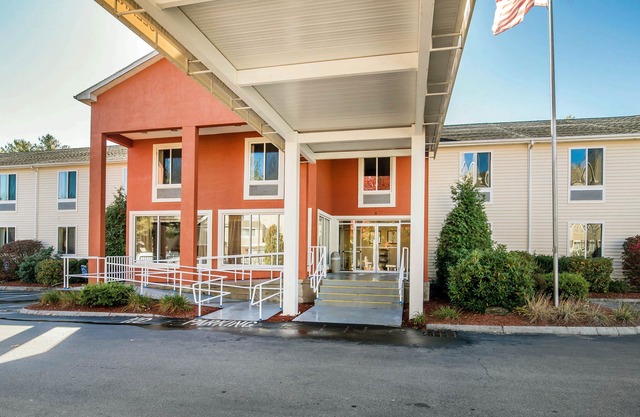 Quality Inn Merrimack - Nashua